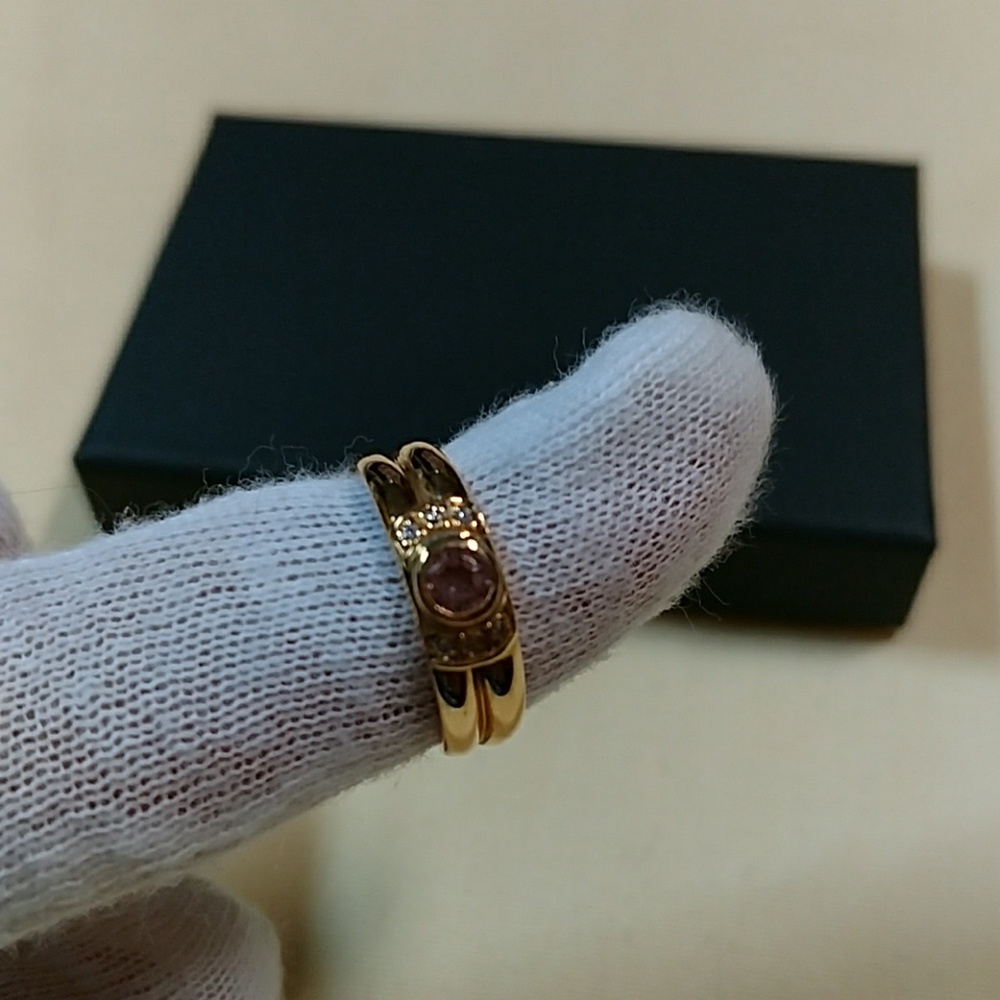 18k yellow gold ring,  pink tourmaline size 7.5