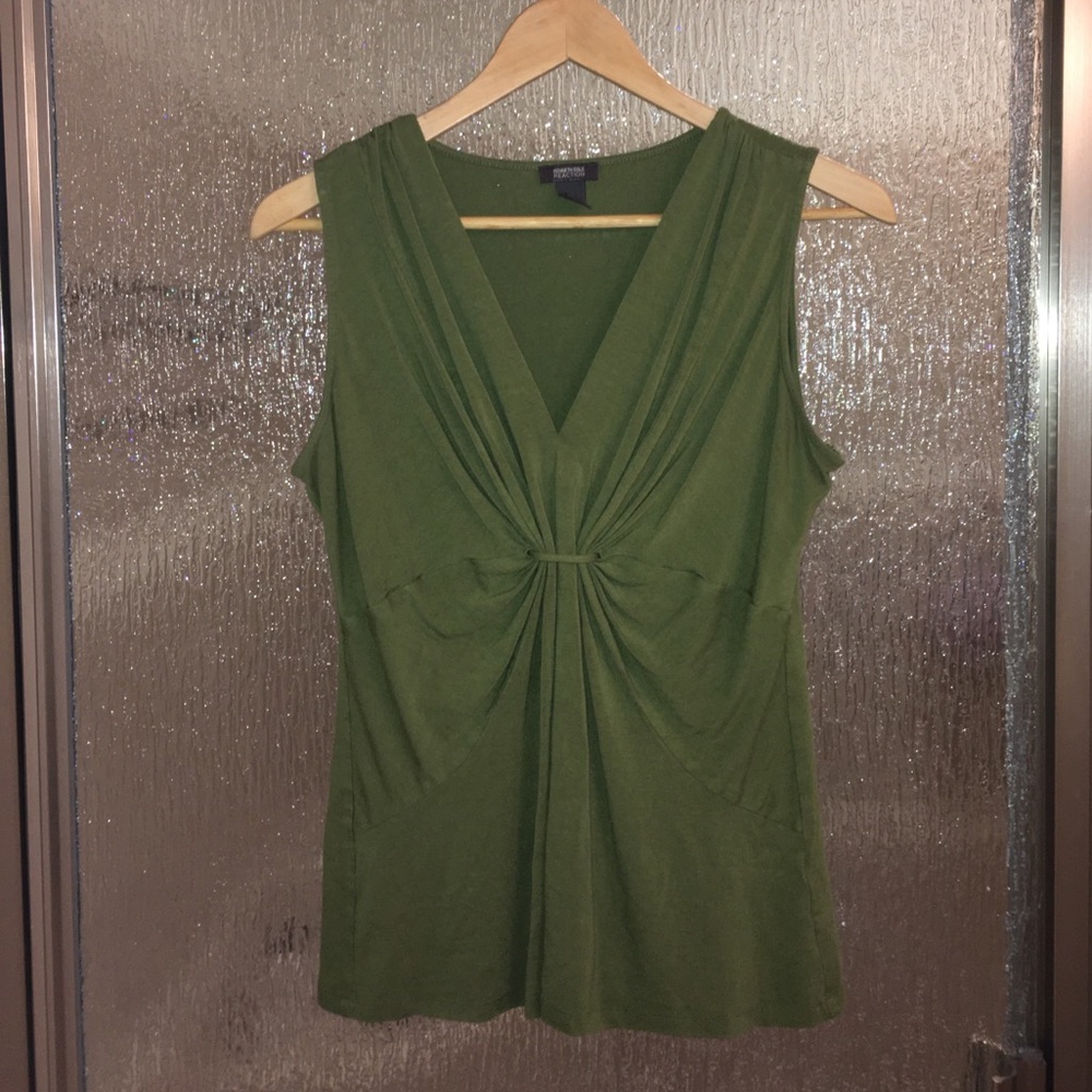 Olive green sleeveless top. Kenneth Cole Small.