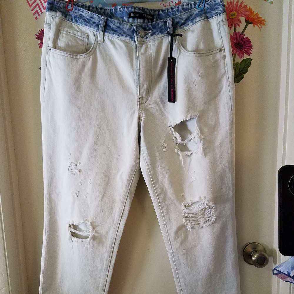 Hollywood & Vine Denim Distressed Boyfriend 11