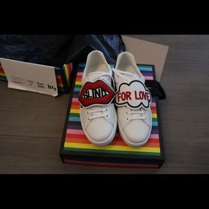 Meet your Posher, Kenneth