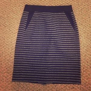 J. Crew tweed pencil skirt - size 2 J. Crew tweed pencil skirt - size 2