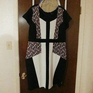 Black and white sheath dress