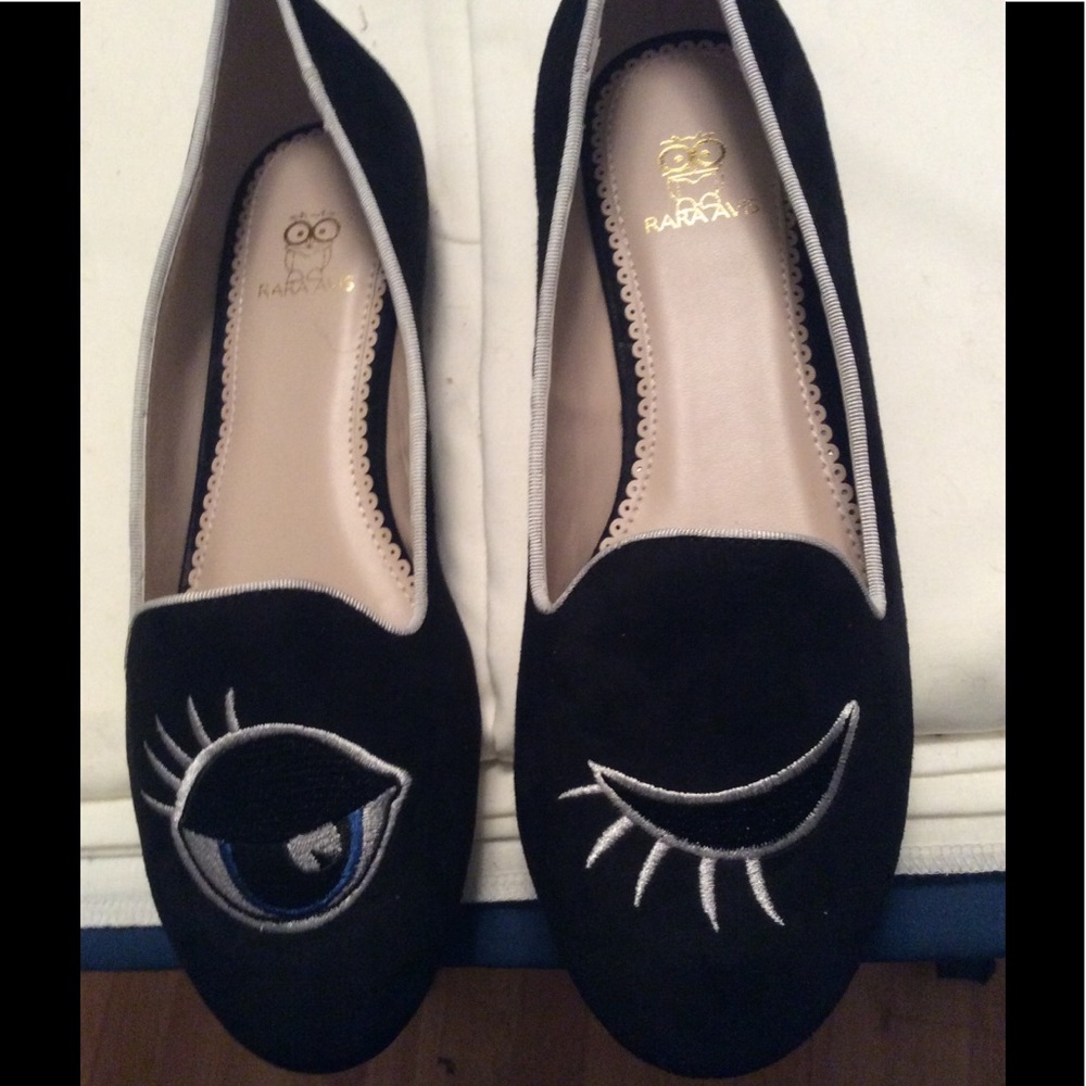 RaRa Avis eye and blink shoes