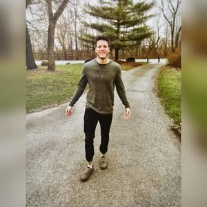 Meet your Posher, Hunter