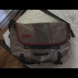 Timbuk2 large messenger bag