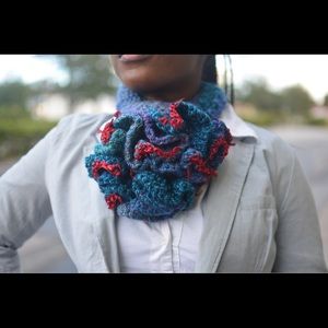 Designer Handmade  BROCCOLI Crochet Scarf (NEW)