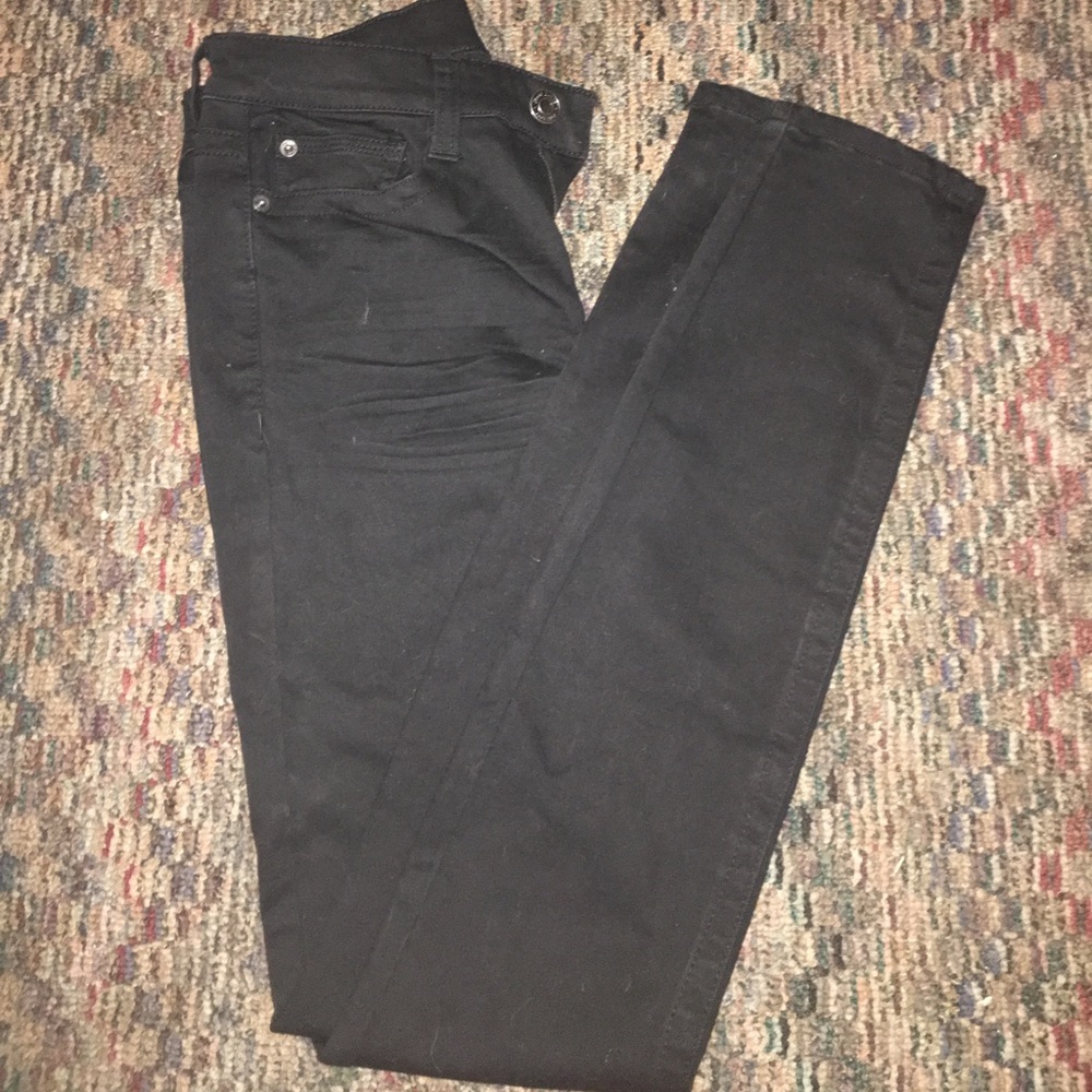 black skinny jeans