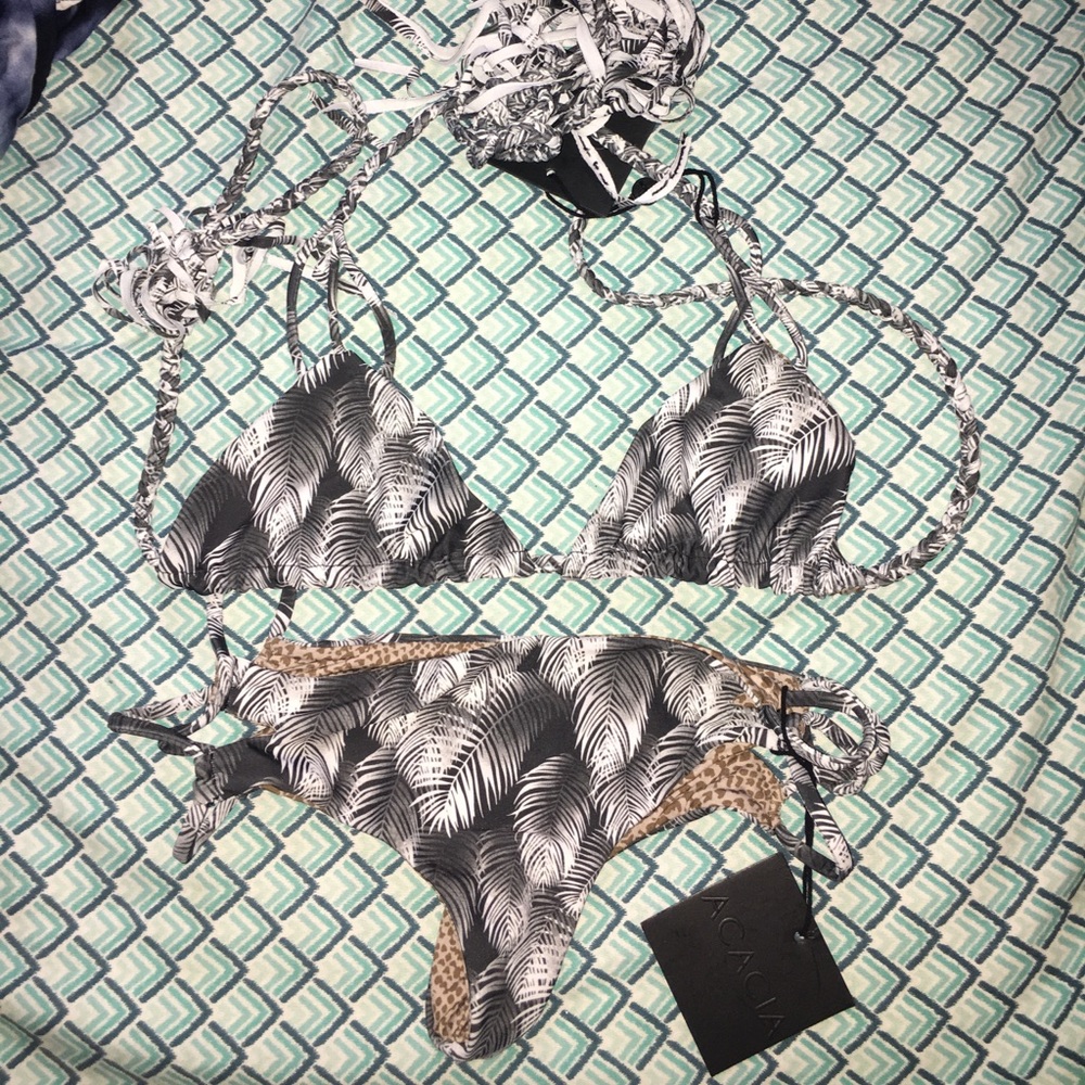 ACACIA NIGHT PALM SET