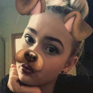 Meet your Posher, Alyssa