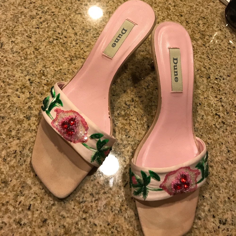 pink flower shoes!