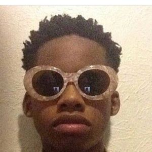 Meet your Posher, Aj