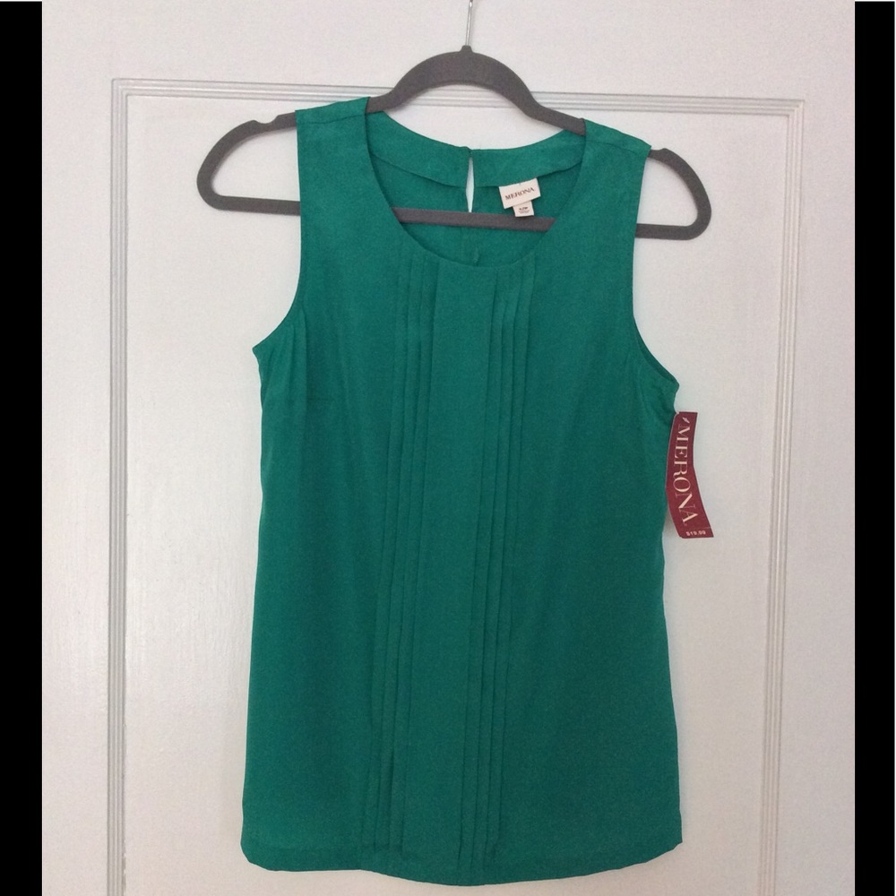 Merona sleeveless top