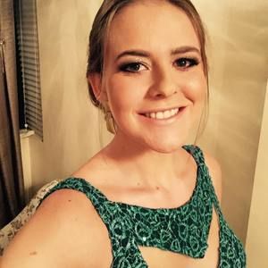 Meet your Posher, Isabella