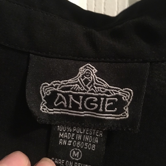 Medium long shirt. Perfect for fall 🍂 - Picture 2 of 2