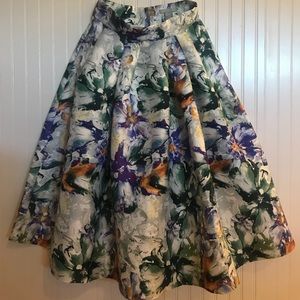 Print Midi Skirt size M Print Midi Skirt size M