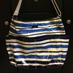Kate Spade Seren Daycation Bag in Capri Stripe Kate Spade Seren Daycation Bag in Capri Stripe