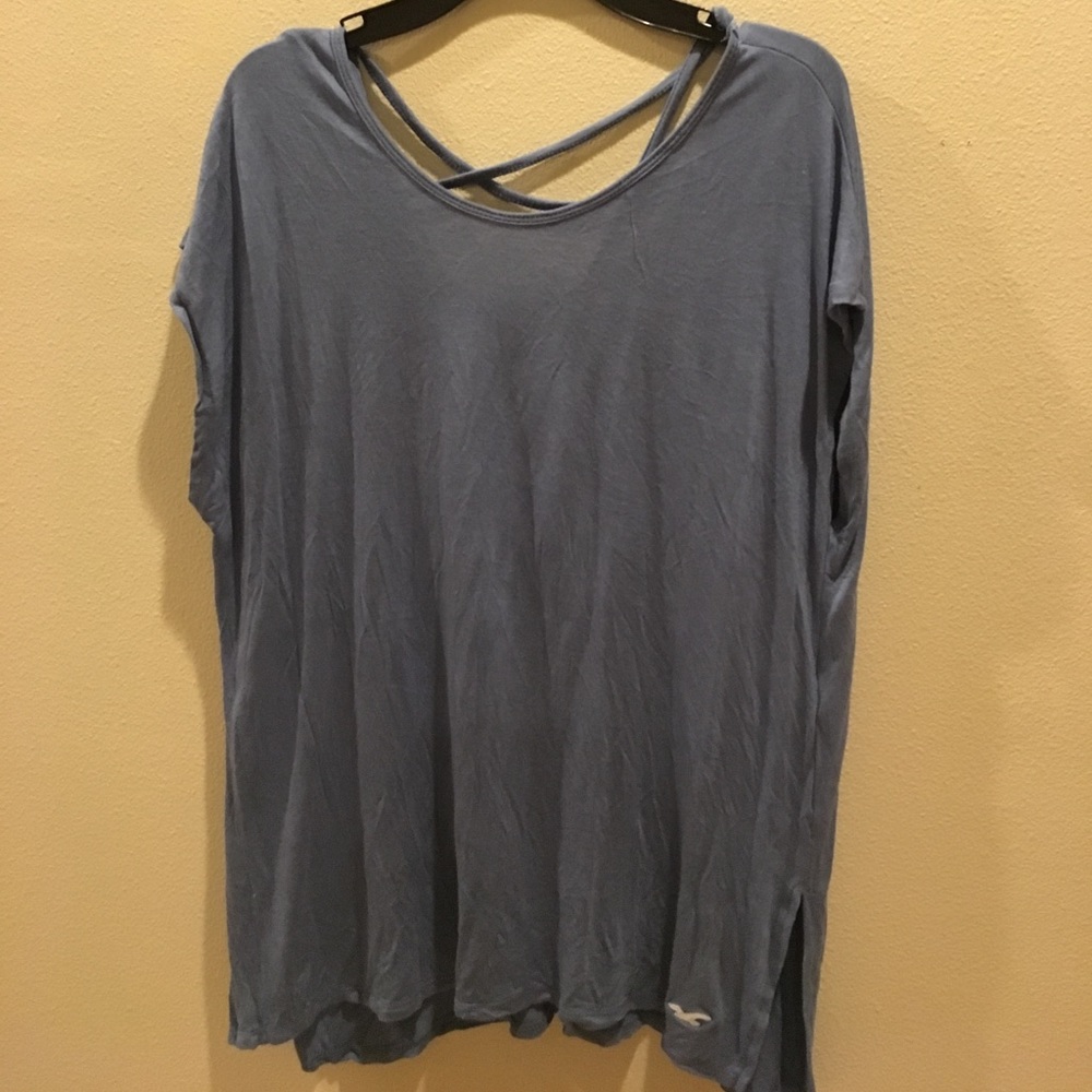 Light blue tshirt from Holister. With cutout back