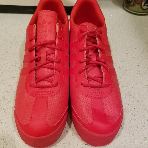 adidas Shoes - Adidas tennis shoes