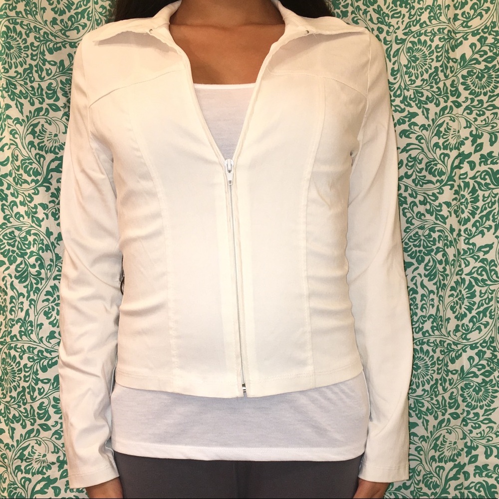 ❄️White Blazer w/ Zipper❄️