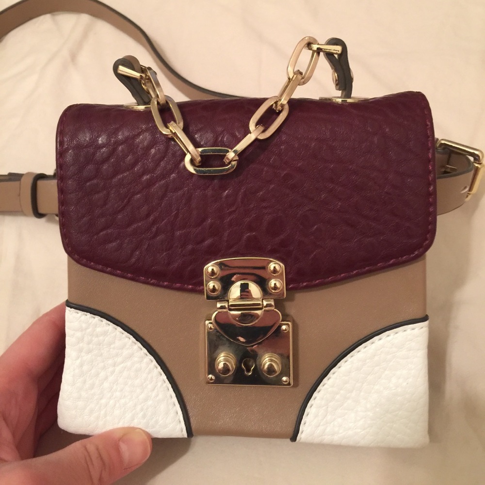 ZARA MINI BAG/ FANNY PACK/SATCHELS