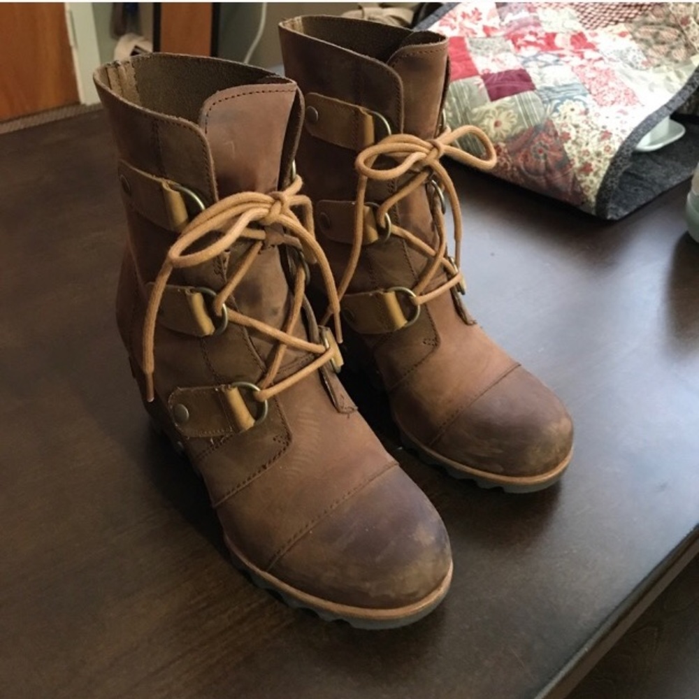 Sorel Joan of Arc wedge boot
