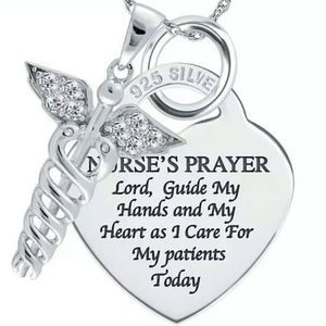 Meet your Posher, Deetta