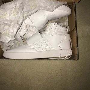 Real Adidas hightop fashion shoes