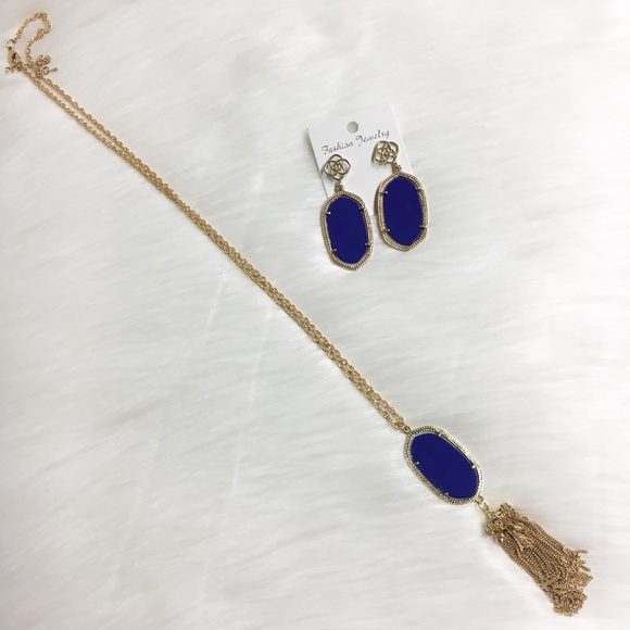 Jewelry - Blue tassel necklace set