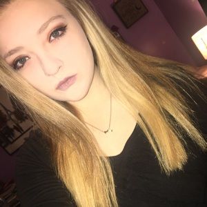 Meet your Posher, Bethany