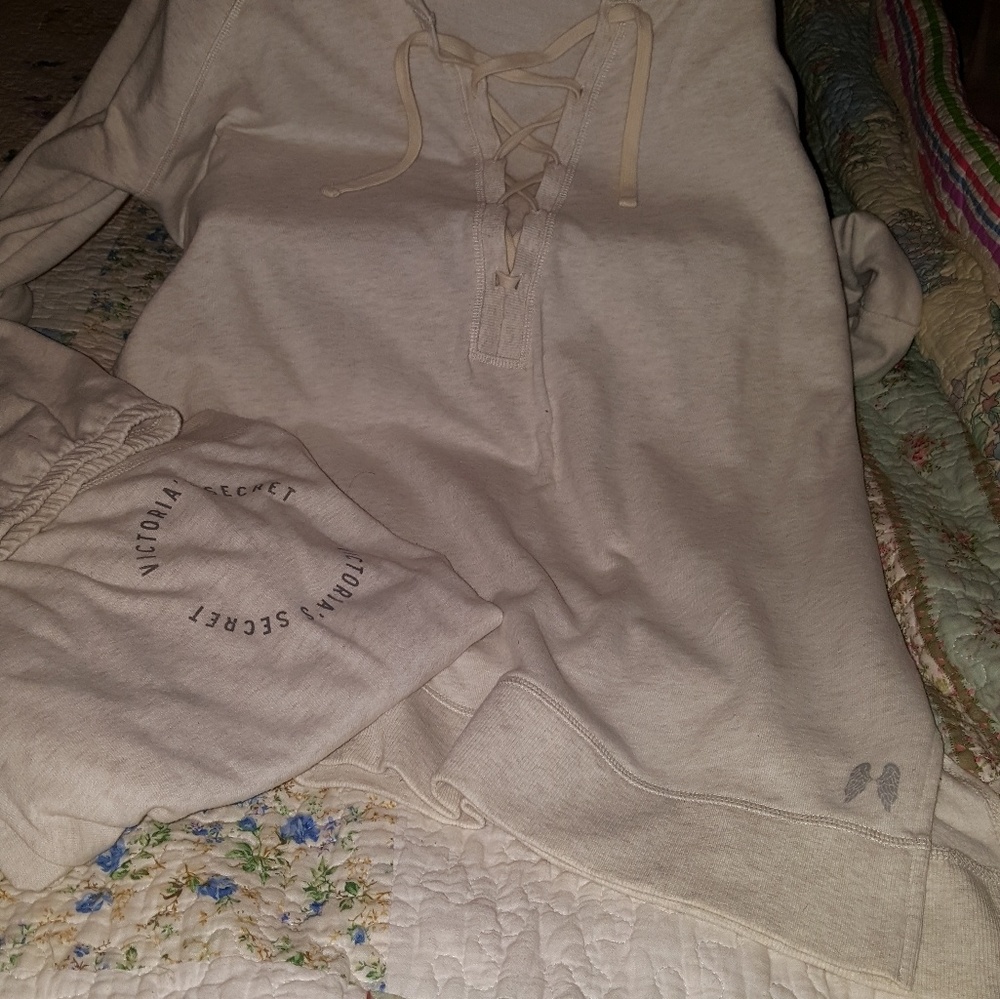 2 Piece Set! Victoria Secret's (not pinks) XL Set