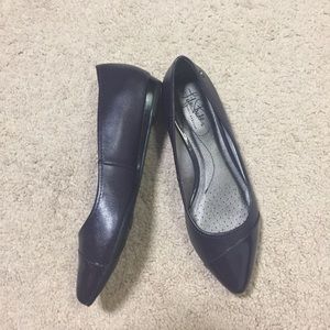 LIFE STRIDE: pointed toe flex comfort flats LIFE STRIDE: pointed toe flex comfort flats