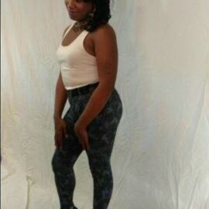 Meet your Posher, Keasha n