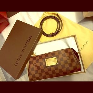 Authentic LouisVuitton Eva Clutch