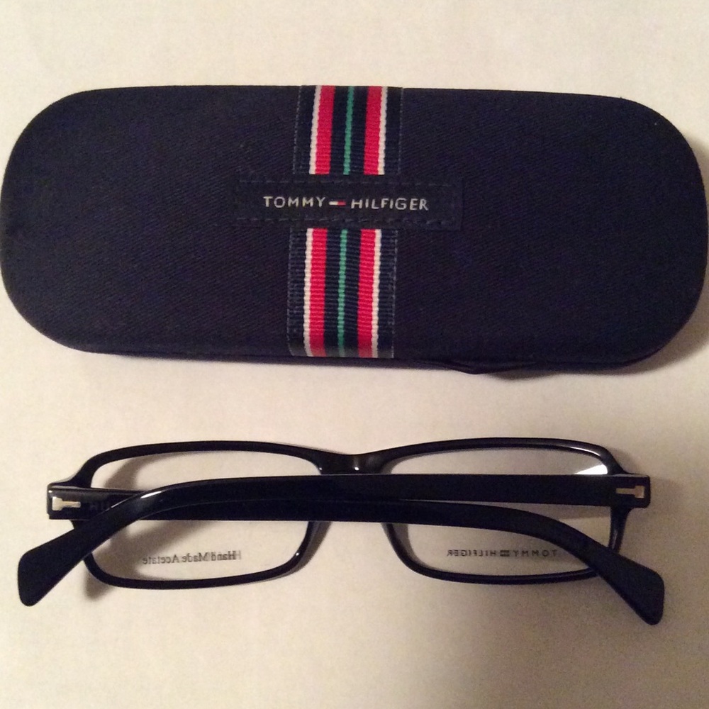 Tommy Hilfiger gls - Picture 3 of 4