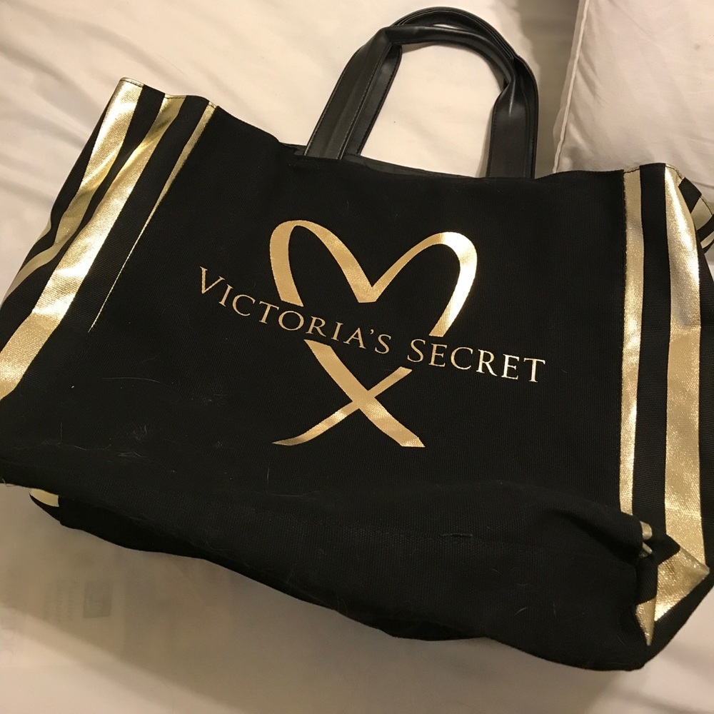 BRAND new VS tote