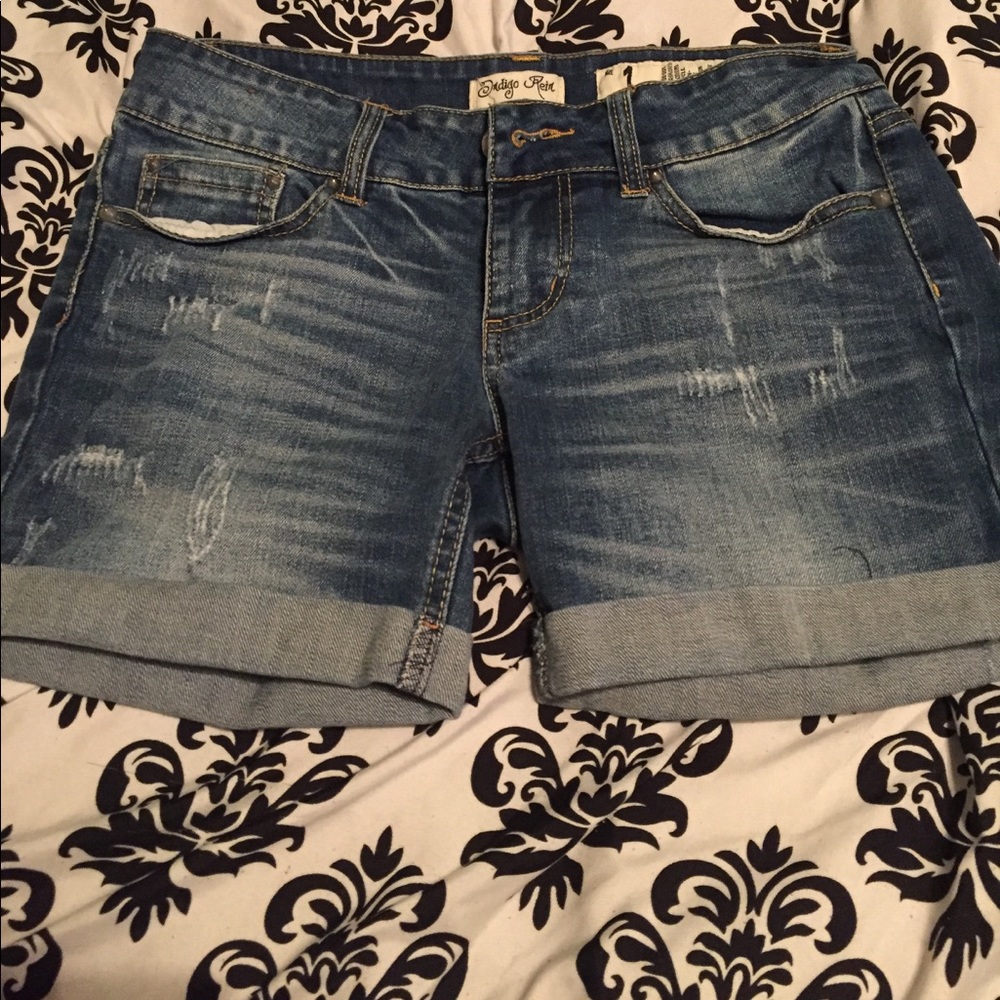 Denim cuffed shorts
