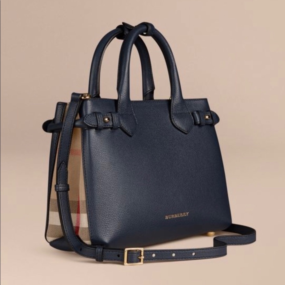 Burberry Banner Small Black