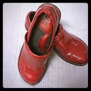 Bolo by Born Patent Clog