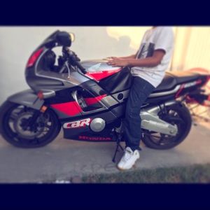 Meet your Posher, Johnathan