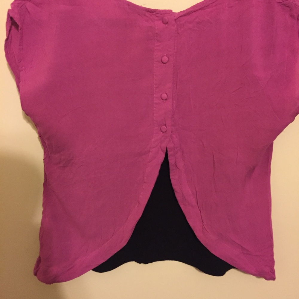 Color Block shirt. - Picture 3 of 3