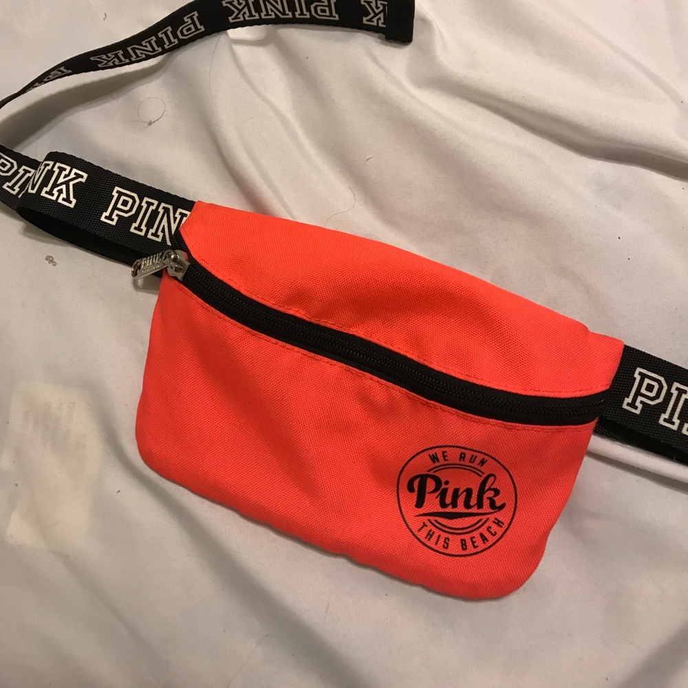 BRAND NEW VS FANNY PACK