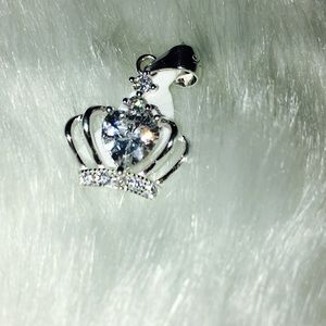 Crown pendant