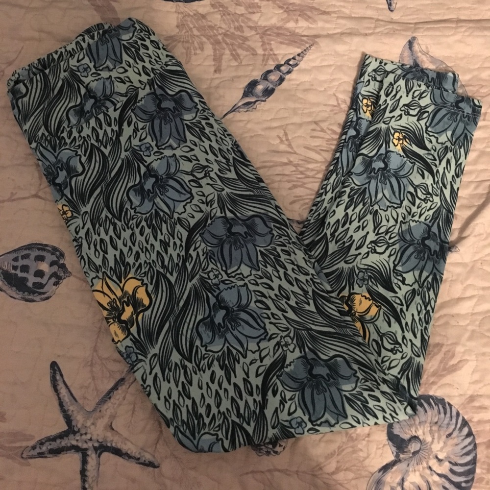 Lularoe TC Leggings NEW
