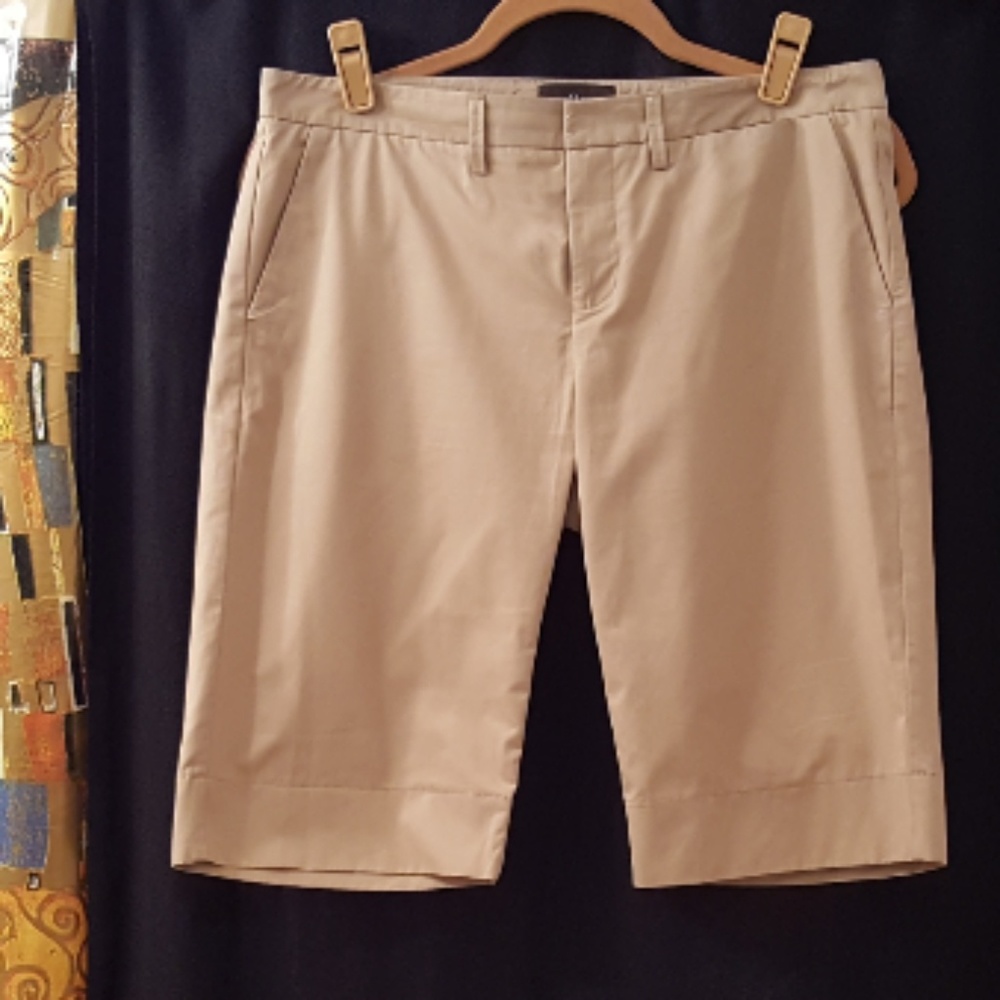 NWOT ALARA Shorts, Cotton, Beige, 6