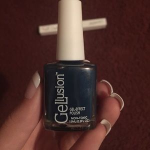 GeLlusion Gel-Effect Polish