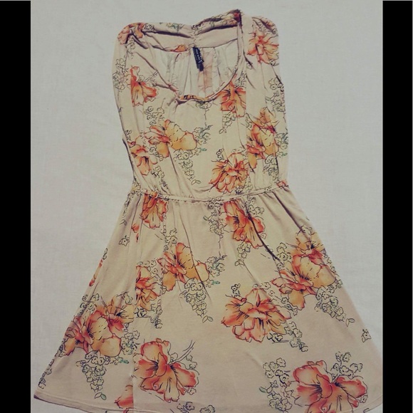 Free People Dresses & Skirts - Free People Floral Dress 🌺 (XS)