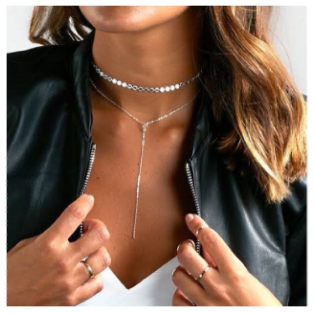 📍1 LEFT! Silver Choker Drop Necklace. NWT!