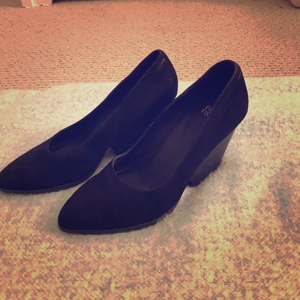 Black Suede Wedges in Great Condition