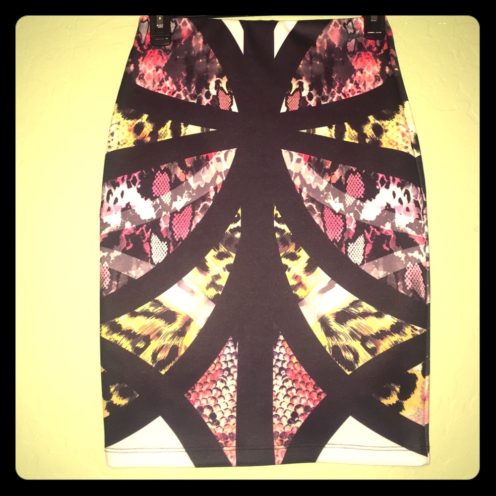 Printed Pencil skirt