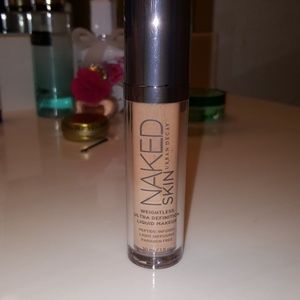 urban decay foundation  shade 5.0